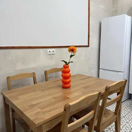 Recently Renovated In Casco Viejo Більбао